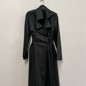 Yansi Fugel Classic Black Outerwear